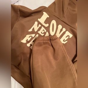 Brown two-piece sweat suit (cropped)
